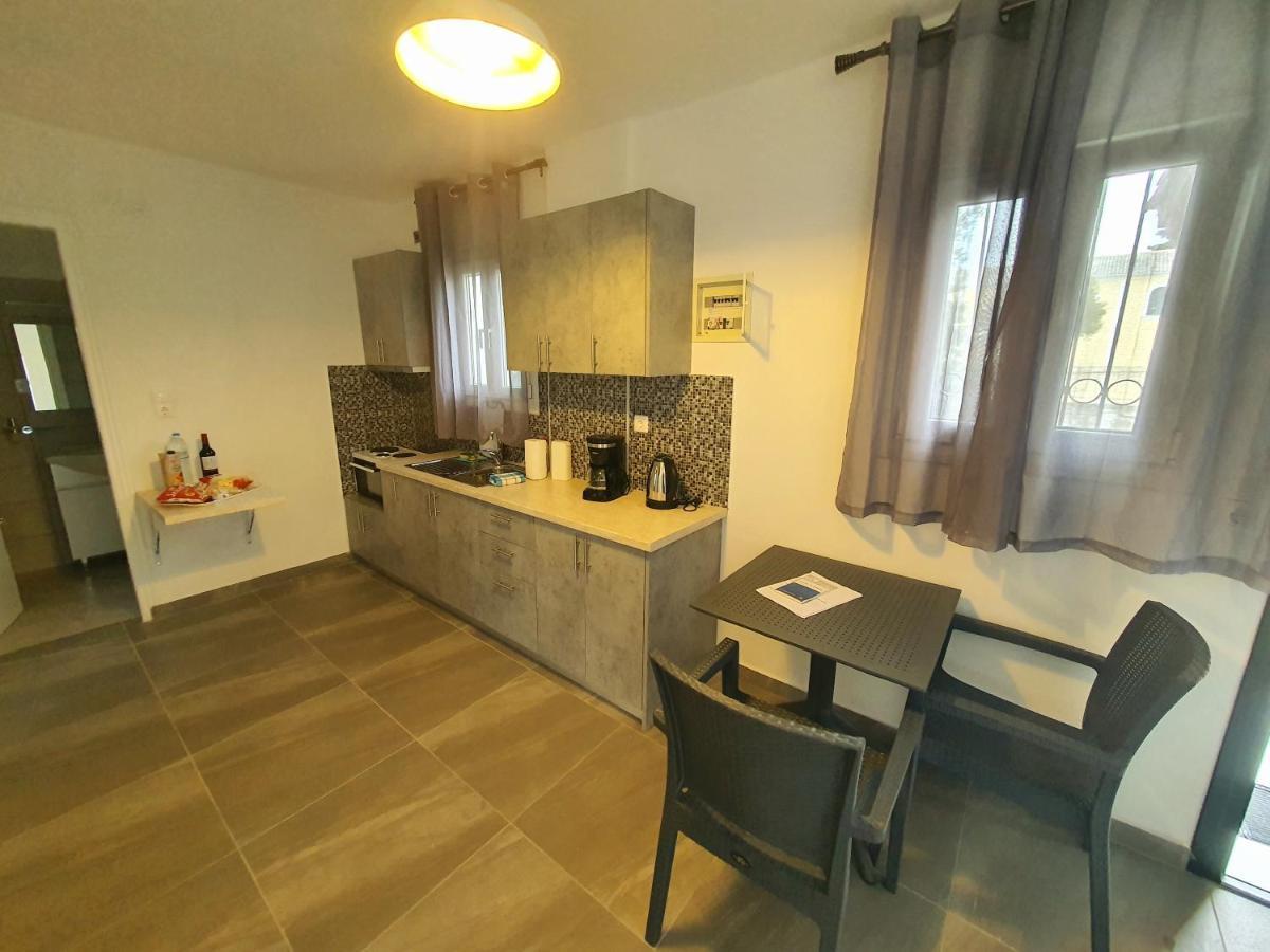 Bella De Lux Residence Kato Korakiana Esterno foto