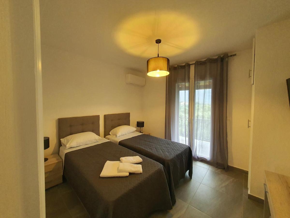 Bella De Lux Residence Kato Korakiana Esterno foto